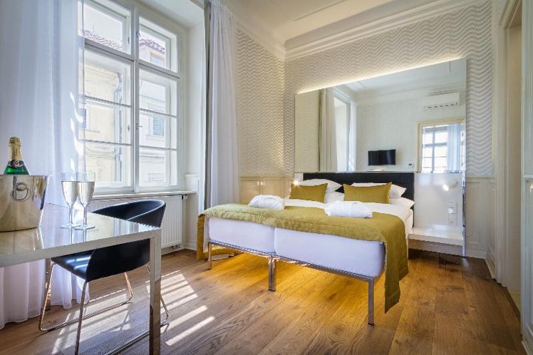 QUADRUPLE DELUXE Room
