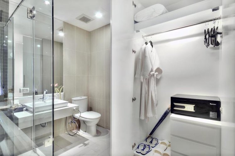 Double or Twin DELUXE Room
