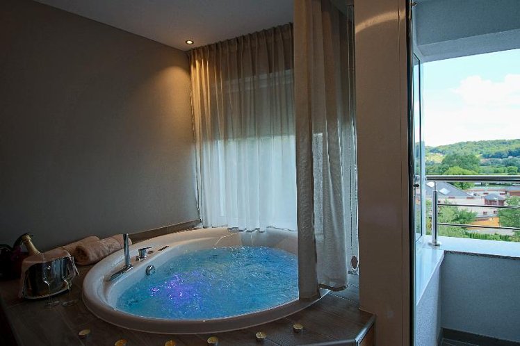 DOUBLE PREMIUM Room