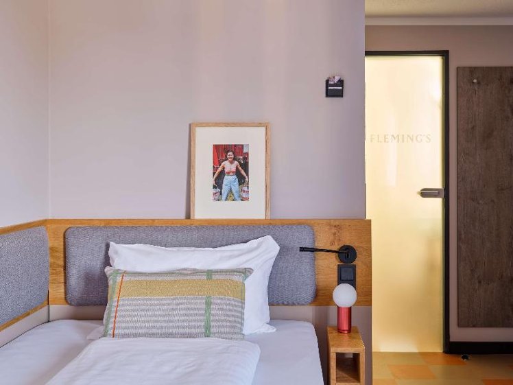 SINGLE SUPERIOR Room
