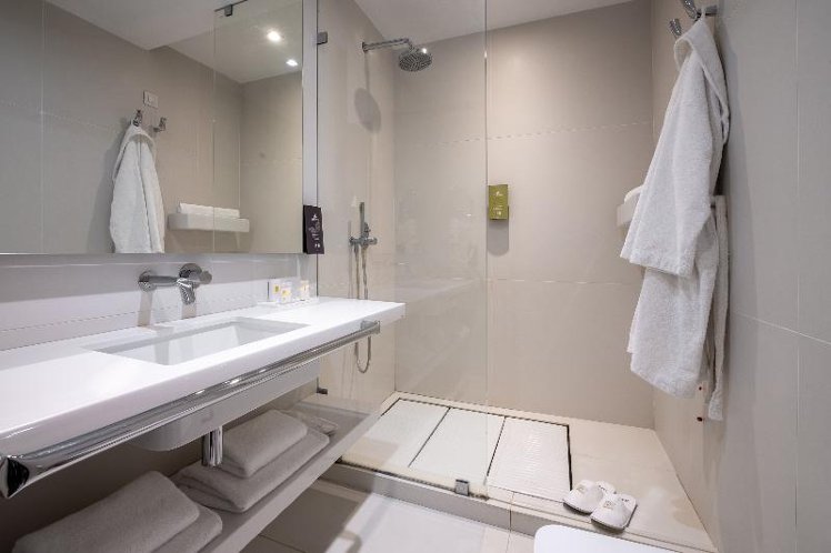 SINGLE SUPERIOR Room