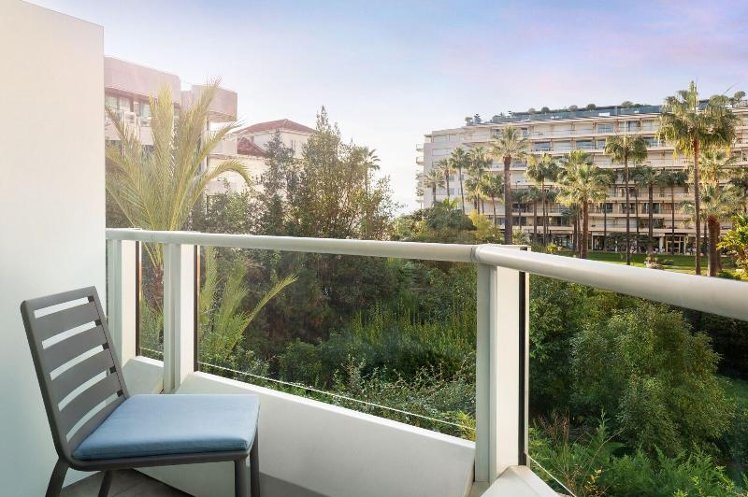 TWIN DELUXE GARDEN VIEW Room