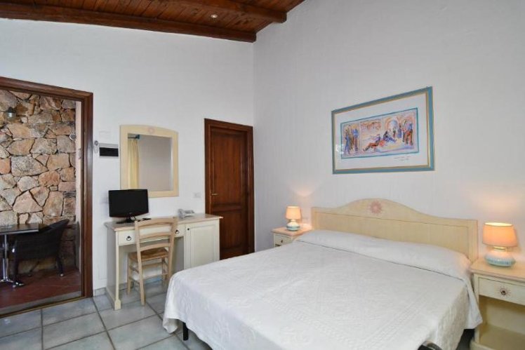 DOUBLE STANDARD Room