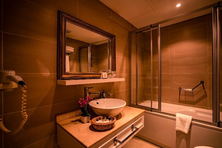 DOUBLE STANDARD Room