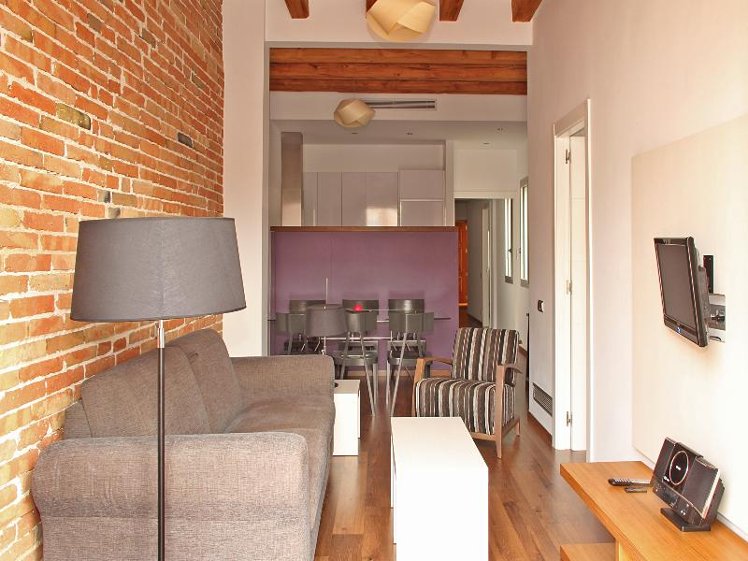 APARTMENT CAPACITY 7 THREE BEDROOMS Room