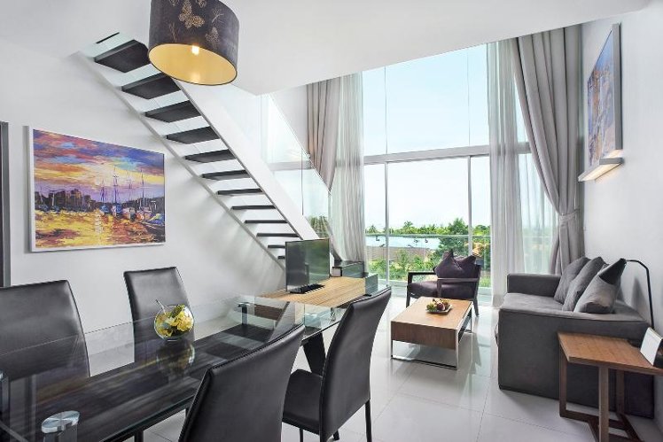 Double or Twin DUPLEX Room
