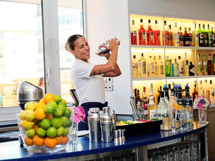 Bar