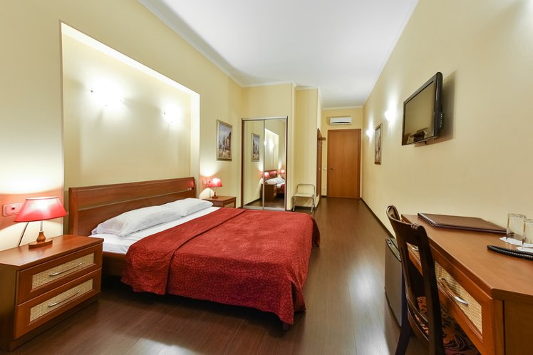 DOUBLE STANDARD Room