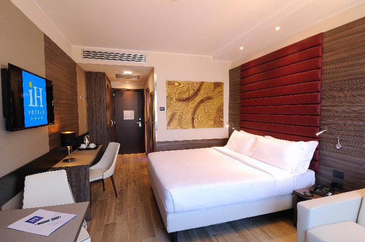 DOUBLE SINGLE USE STANDARD Room