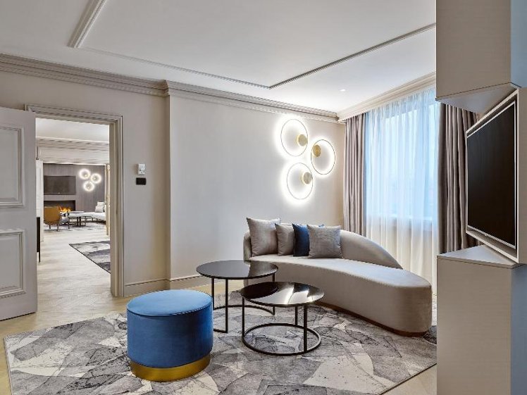 SUITE Presidential Room
