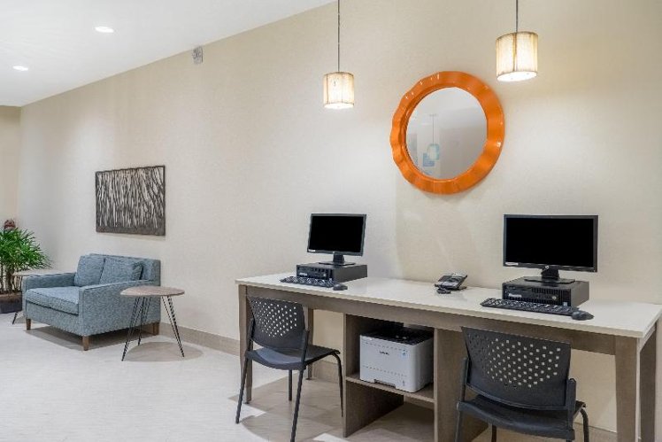 Holiday Inn Express and Suites Nassau