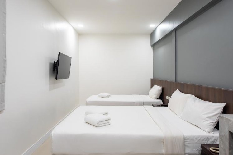 TRIPLE STANDARD Room