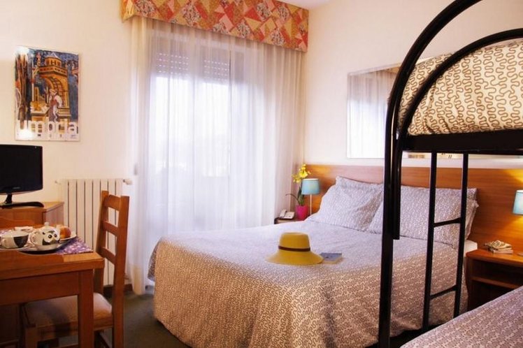 QUADRUPLE SUPERIOR Room