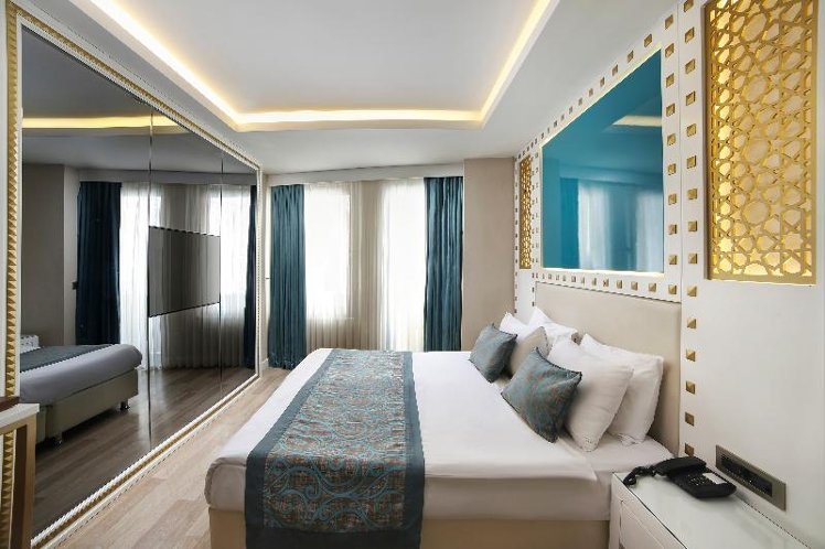 Double or Twin SUPERIOR Room
