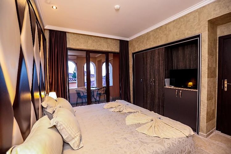 DOUBLE SINGLE USE STANDARD Room