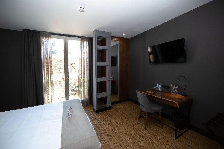 DOUBLE TWO BEDS Room