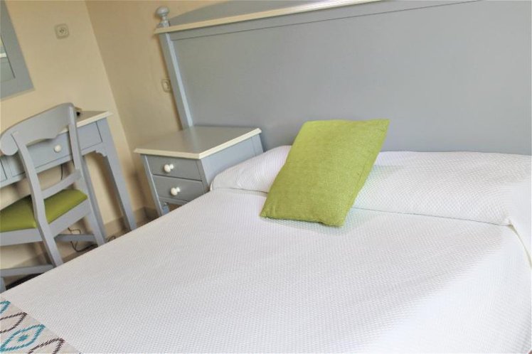 SINGLE STANDARD Room