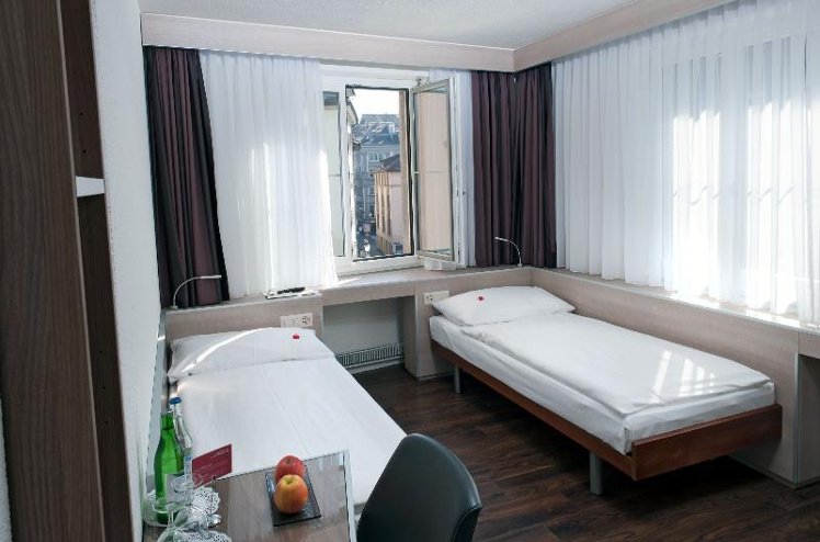 TWIN STANDARD Room