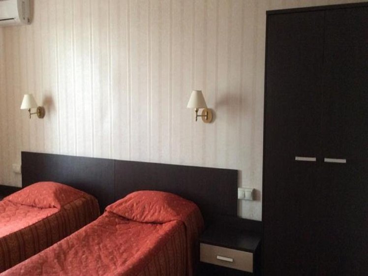DOUBLE SINGLE USE STANDARD Room