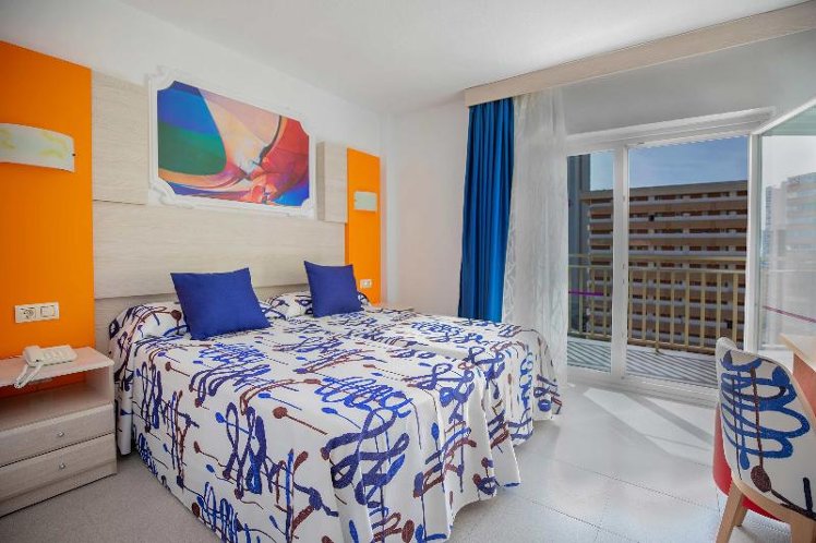 DOUBLE SINGLE USE STANDARD Room