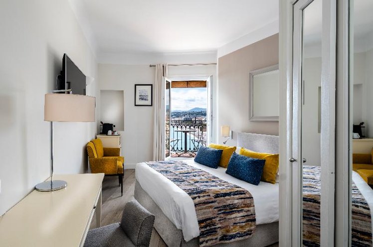 DOUBLE PREMIUM SEA VIEW Room