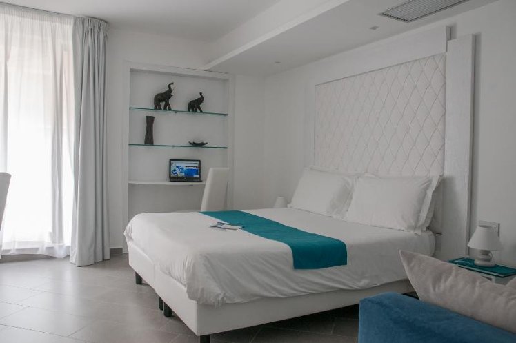 STUDIO SUPERIOR Room