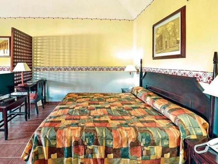 SINGLE STANDARD Room