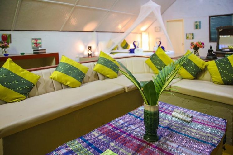 VILLA QUEEN SIZE BED Room