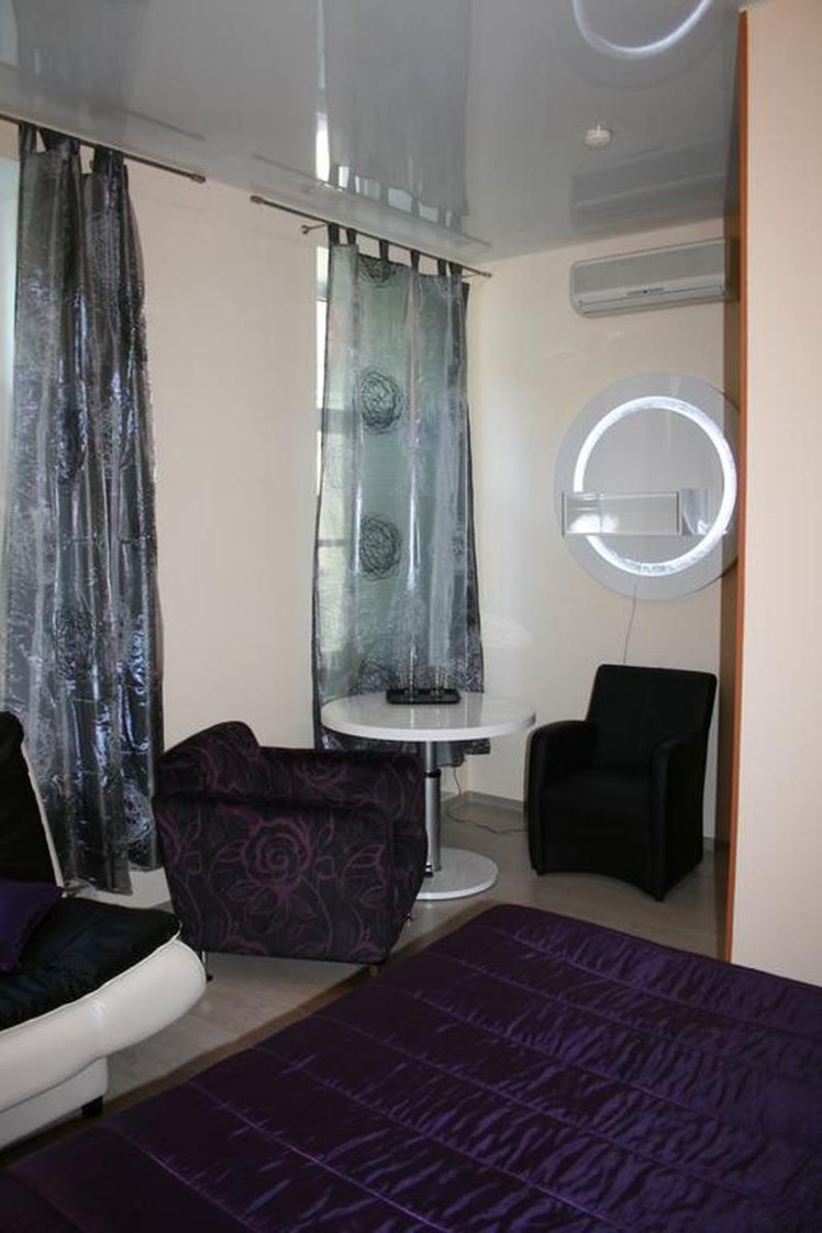 SUITE CAPACITY 1 Room
