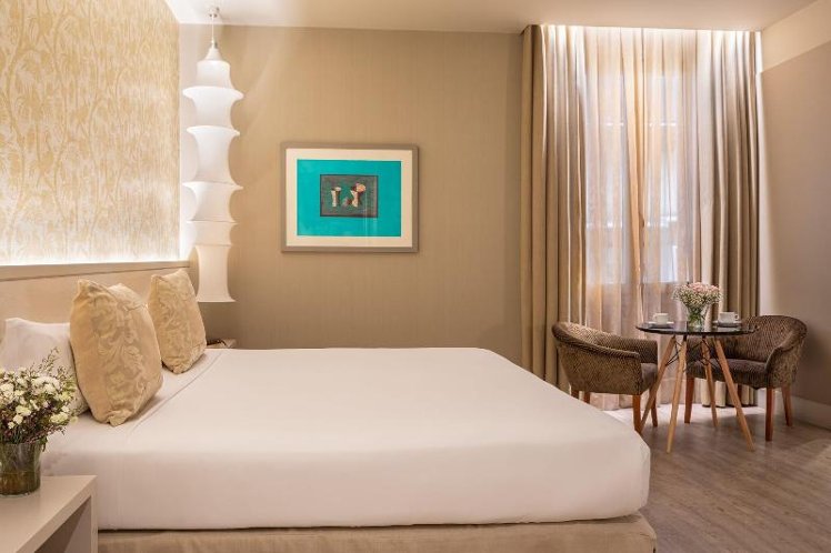 TRIPLE SUPERIOR Room