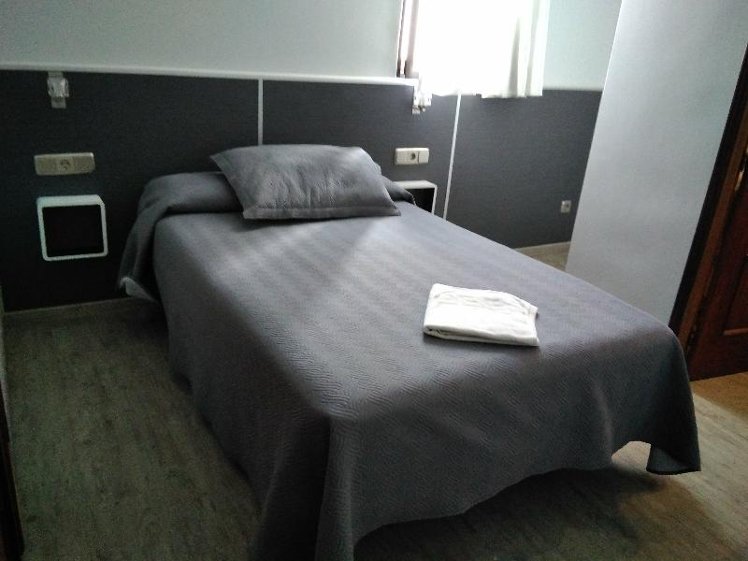 SINGLE STANDARD Room