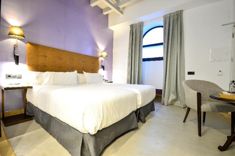 Double or Twin STANDARD Room