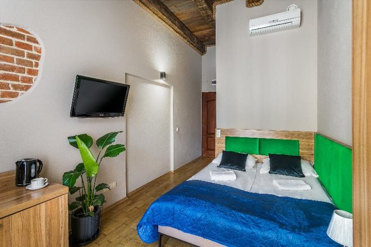 DOUBLE STANDARD Room