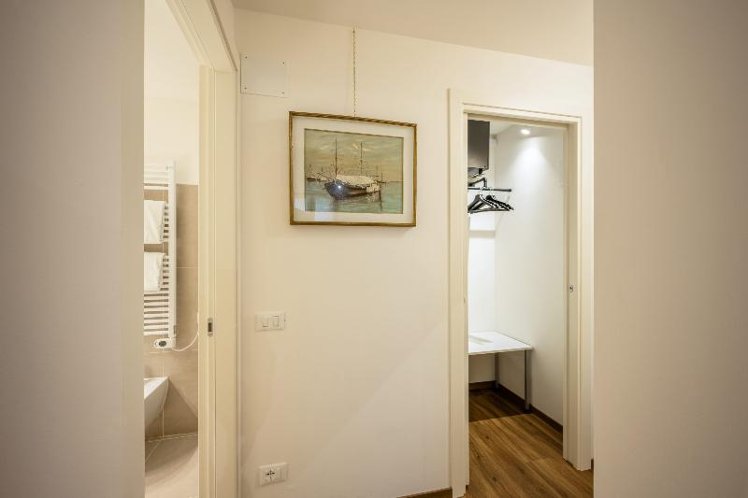 APARTMENT ONE BEDROOM TWO BATHROOMS Room