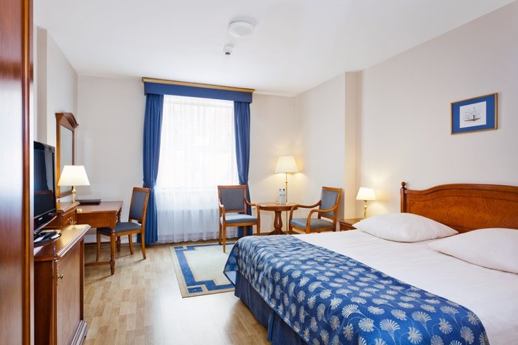 JUNIOR SUITE STANDARD Room