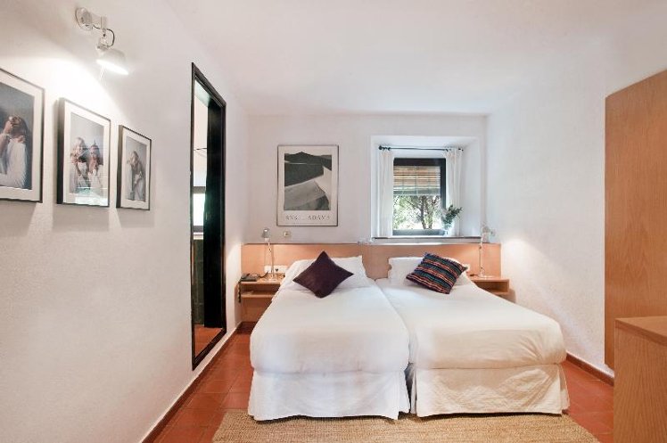 DOUBLE SUPERIOR Room