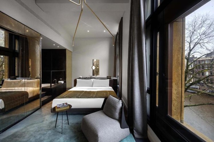 STUDIO WITH VIEWS Room