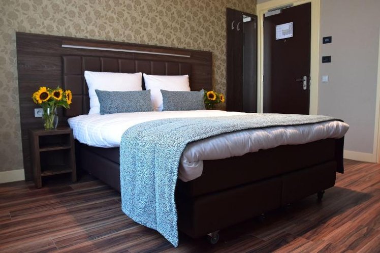 DOUBLE CANAL VIEW Room