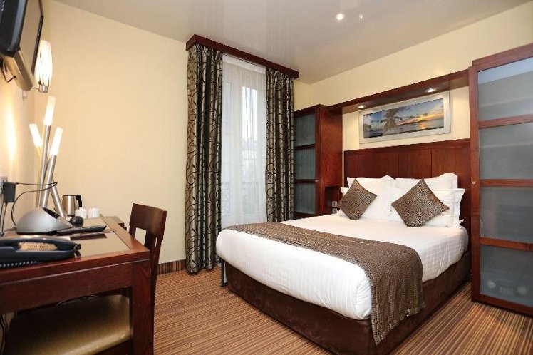 DOUBLE SUPERIOR Room