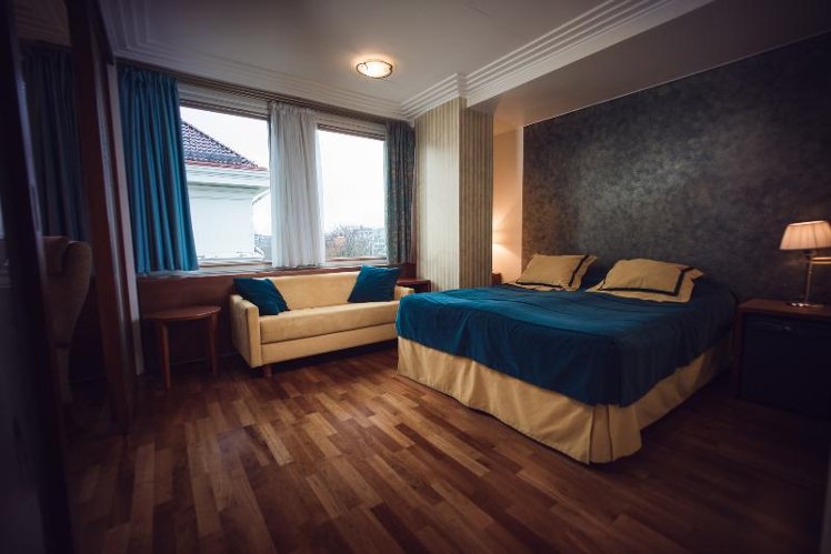 QUADRUPLE ONE BEDROOM ONE BATHROOM Room