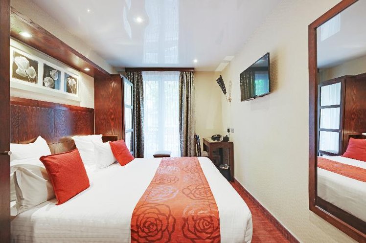 DOUBLE SUPERIOR Room