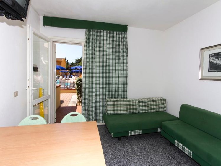 APARTMENT CAPACITY 4 Room