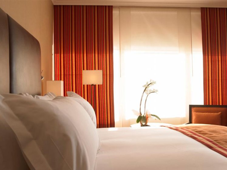 DOUBLE STANDARD Room
