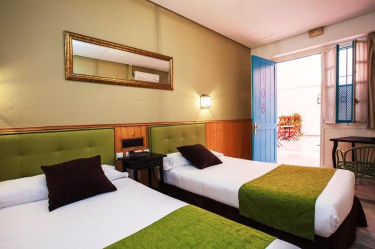 TWIN STANDARD Room