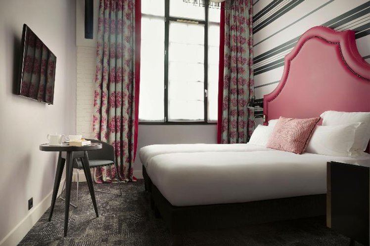 DOUBLE SUPERIOR Room