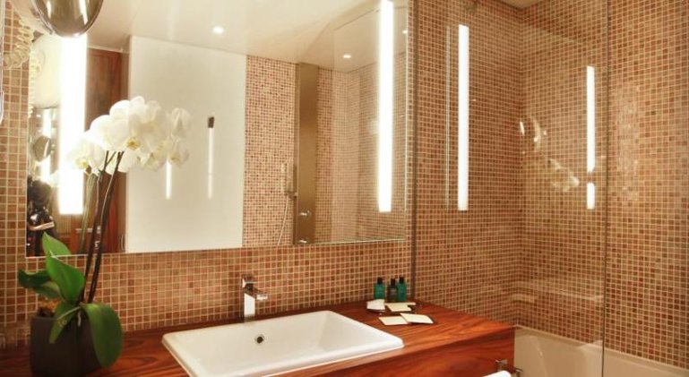 DOUBLE DELUXE CITY VIEW Room