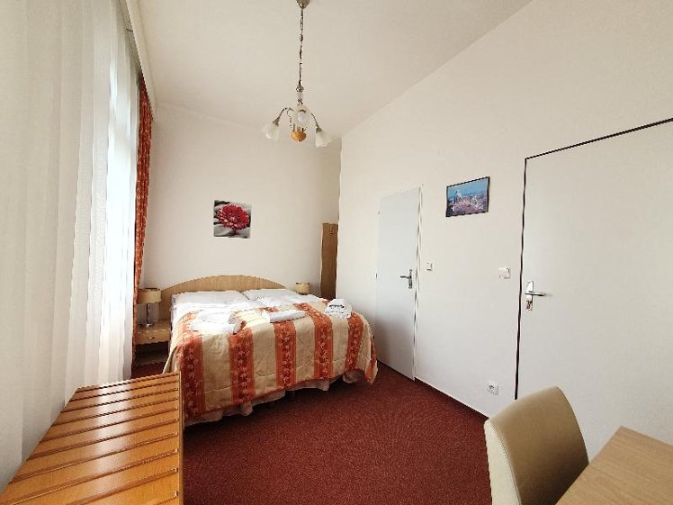 DOUBLE STANDARD Room