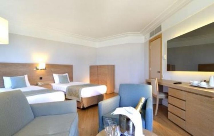 DOUBLE DELUXE SEA VIEW Room