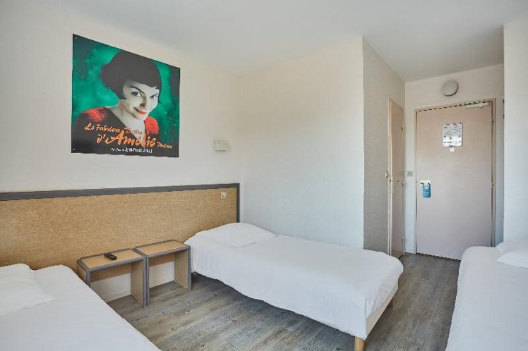 TRIPLE STANDARD Room