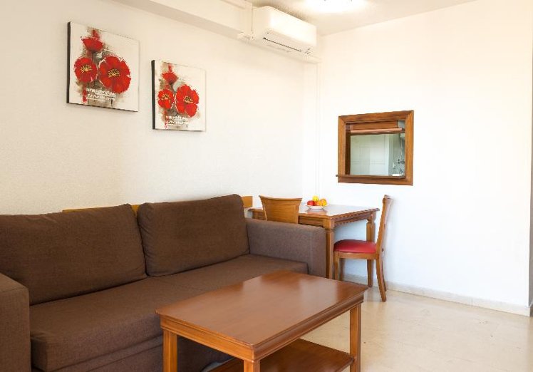 APARTMENT ONE BED Room